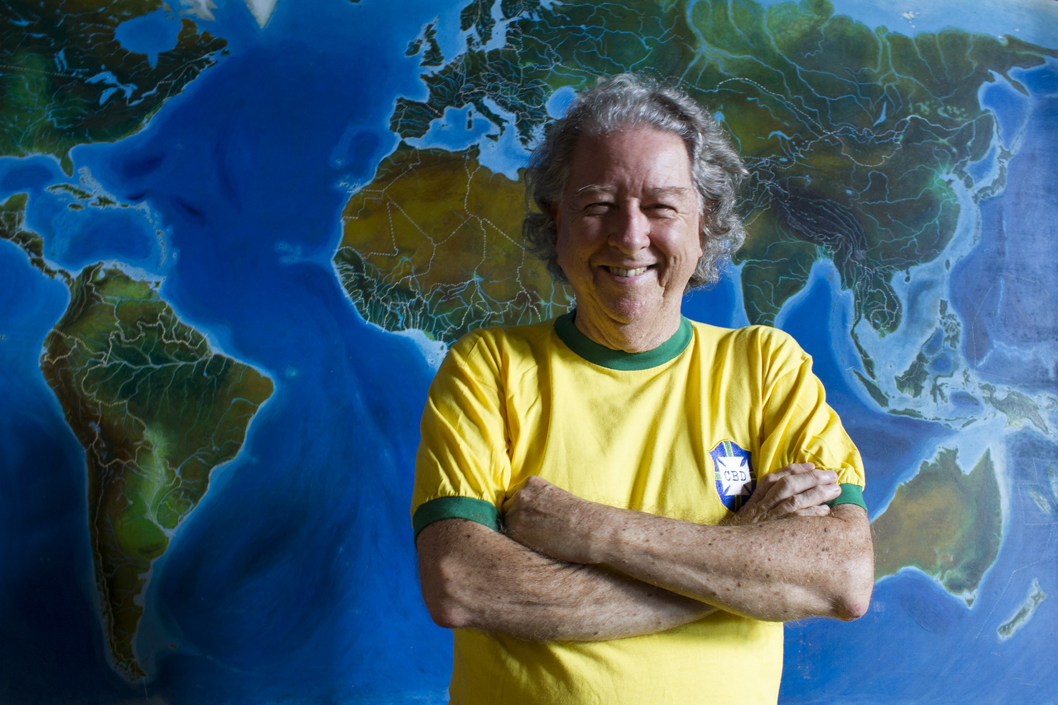 Aldyr Schlee, o criador da "canarinho", camisa oficial da Seleção Brasileira | Imagem: Gilberto Perin, uso sob licença CC BY-NC 2.0